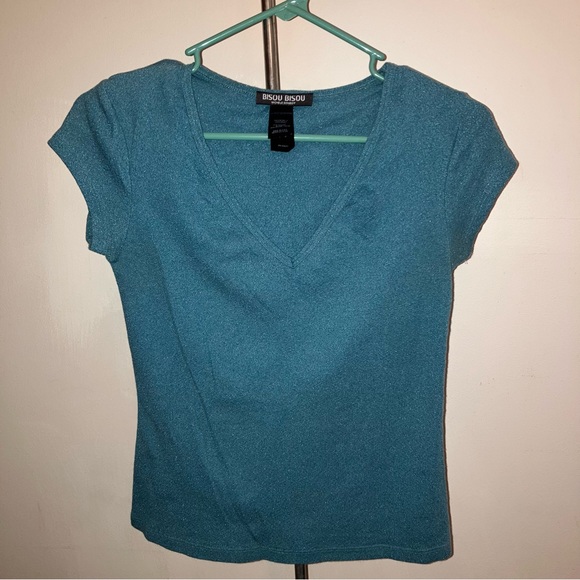 3/$20 Bisou Bisou teal short sleeve v-neck nylon blend top size medium - Picture 4 of 7